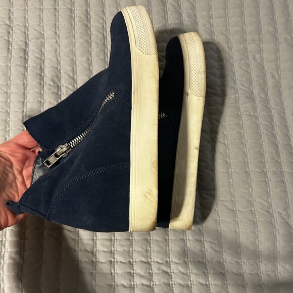 Steve Madden Women’s Wedgie Sneakers Navy Blue Suede 8.5 Casual Comfortable - Picture 6 of 13